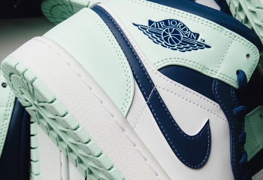 AJ1,Air Jordan 1,发售,554724-413 酷似天价迈阿密配色!这双薄荷绿 AJ1 Mid 太适合夏天了! AJ1,Air Jordan 1,发售,554724-413 酷似天价迈阿密配色!这双薄荷绿 AJ1 Mid 太适合夏天了!