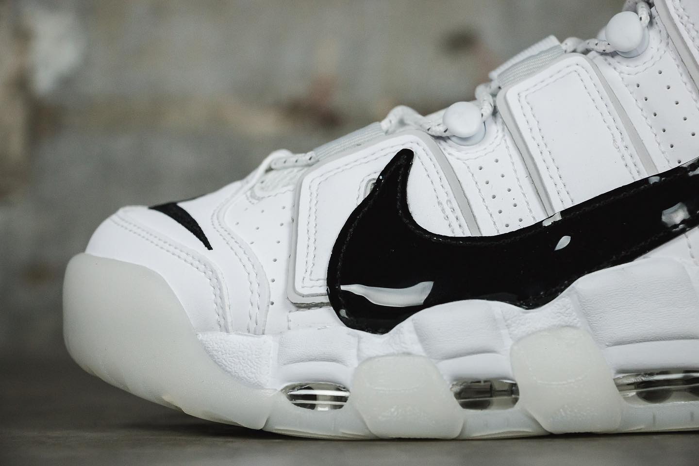 Nike,Air More Uptempo,发售,DQ501 漆皮大钩子太狂了!今年这双新版本「大 AIR」有点帅! Nike,Air More Uptempo,发售,DQ501 漆皮大钩子太狂了!今年这双新版本「大 AIR」有点帅!