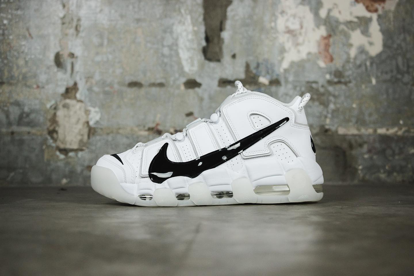 Nike,Air More Uptempo,发售,DQ501 漆皮大钩子太狂了!今年这双新版本「大 AIR」有点帅! Nike,Air More Uptempo,发售,DQ501 漆皮大钩子太狂了!今年这双新版本「大 AIR」有点帅!