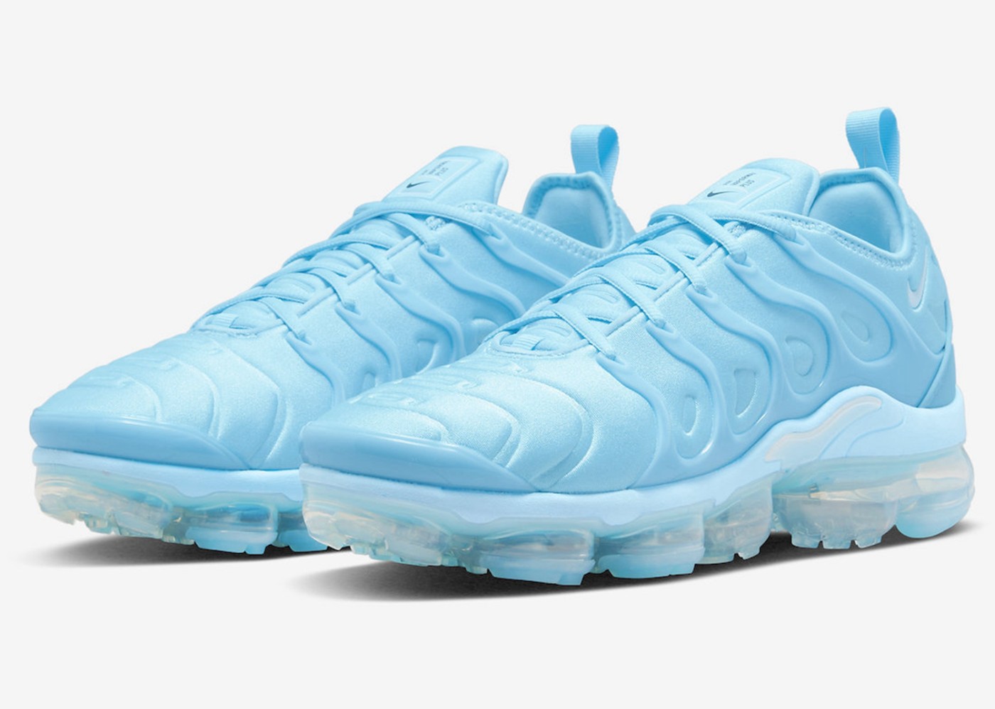 Nike,Air VaporMax Plus,Univers 清新水蓝色加持!人气鞋款 Air VaporMax Plus 最新官图曝光! Nike,Air VaporMax Plus,Univers 清新水蓝色加持!人气鞋款 Air VaporMax Plus 最新官图曝光!