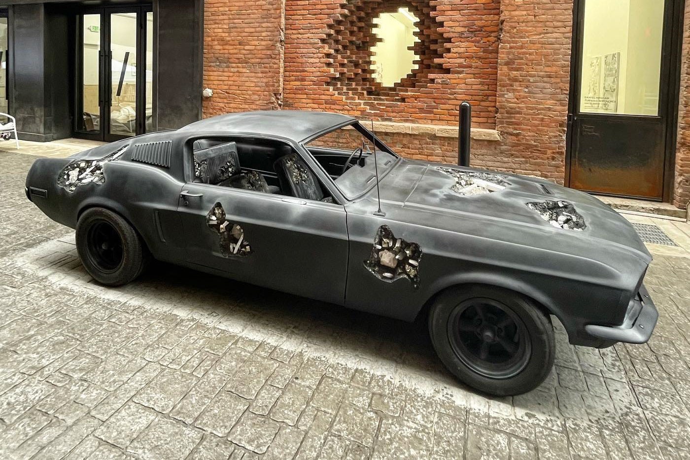 Daniel Arsham,Ford Mustang GT 被侵蚀的福特野马!Daniel Arsham 新作品来了! Daniel Arsham,Ford Mustang GT 被侵蚀的福特野马!Daniel Arsham 新作品来了!