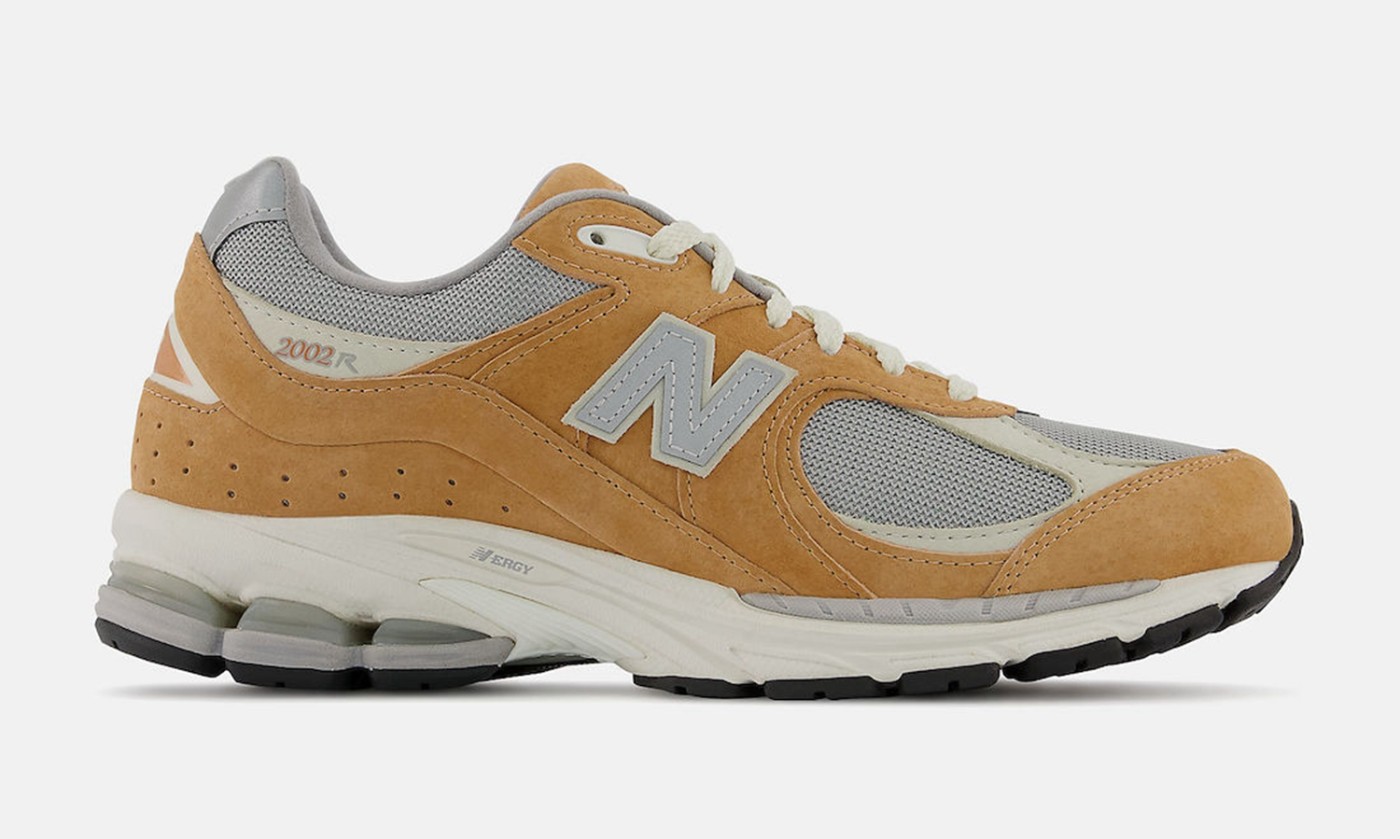 New Balance 2002R,Sweet Carame 今年最火鞋型又有新配色!NB 这是找到套路了! New Balance 2002R,Sweet Carame 今年最火鞋型又有新配色!NB 这是找到套路了!