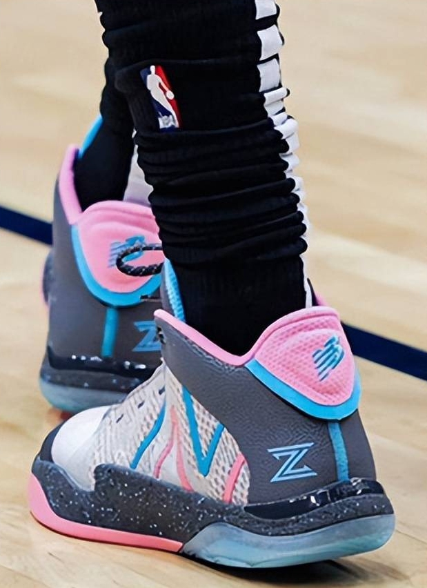 New Balance,TWO WXY 2,Cold Sum 拉文上脚的 NB 新鞋终于来了!首发夏日配色超好看! New Balance,TWO WXY 2,Cold Sum 拉文上脚的 NB 新鞋终于来了!首发夏日配色超好看!