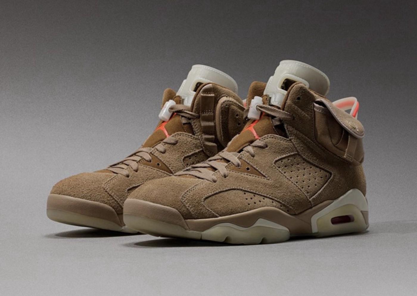 球鞋定制,Air Jordan 4 TS 联名弱爆了!能藏手机的 AJ4 头一次见!网友:还是你玩的骚! 球鞋定制,Air Jordan 4 TS 联名弱爆了!能藏手机的 AJ4 头一次见!网友:还是你玩的骚!