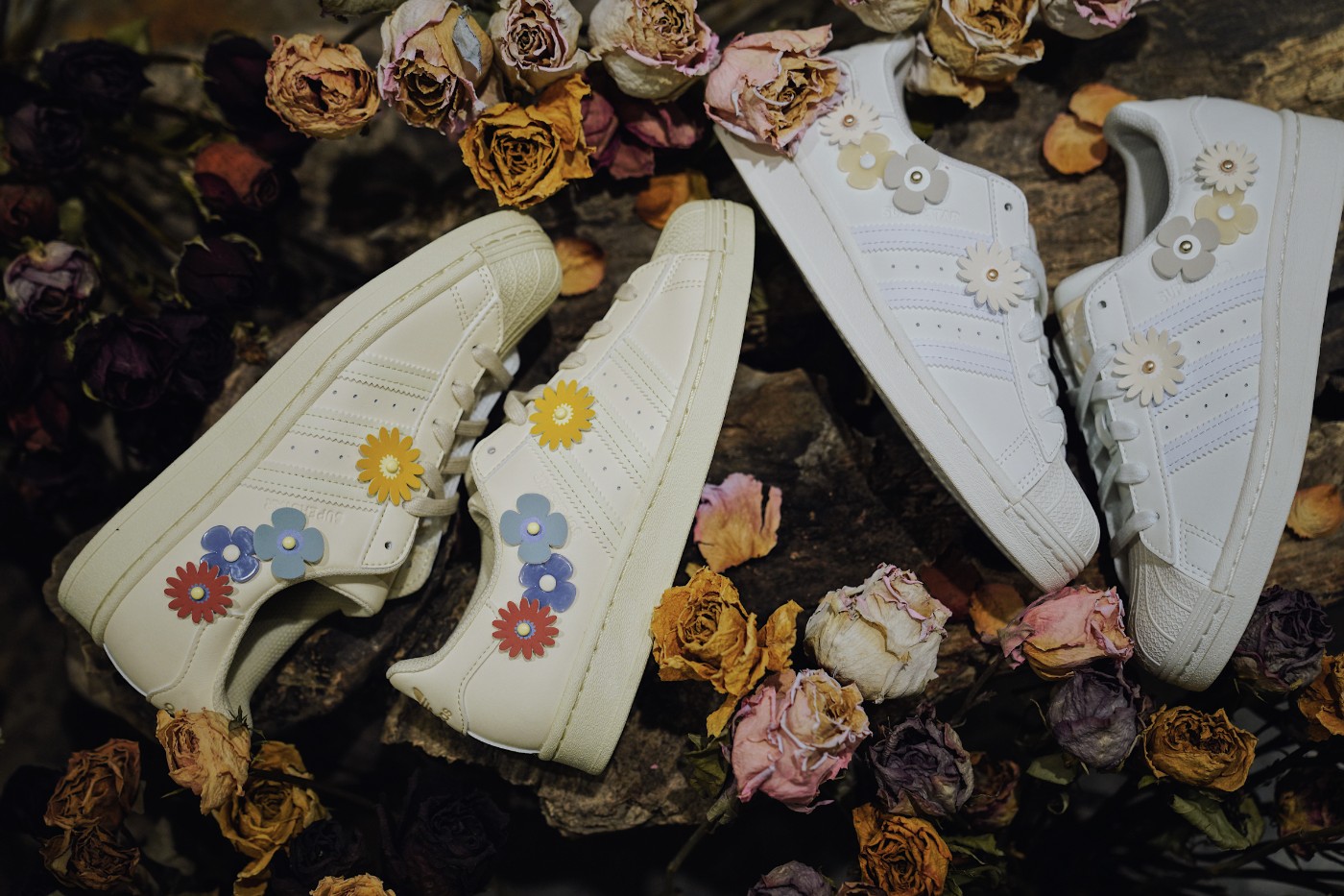adidas Originals,Superstar,花卉, 这小花也太温柔了!超美的「花卉」Superstar 现已发售! adidas Originals,Superstar,花卉, 这小花也太温柔了!超美的「花卉」Superstar 现已发售!