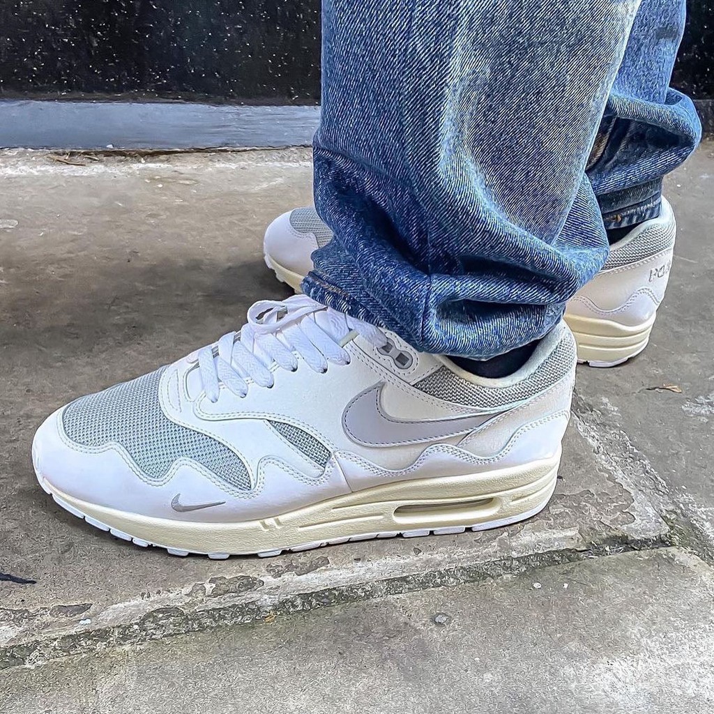 Patta,Air Max 1,效果图 一眼大爱的灰白新配色!全新 Patta x Air Max 1 效果图曝光! Patta,Air Max 1,效果图 一眼大爱的灰白新配色!全新 Patta x Air Max 1 效果图曝光!