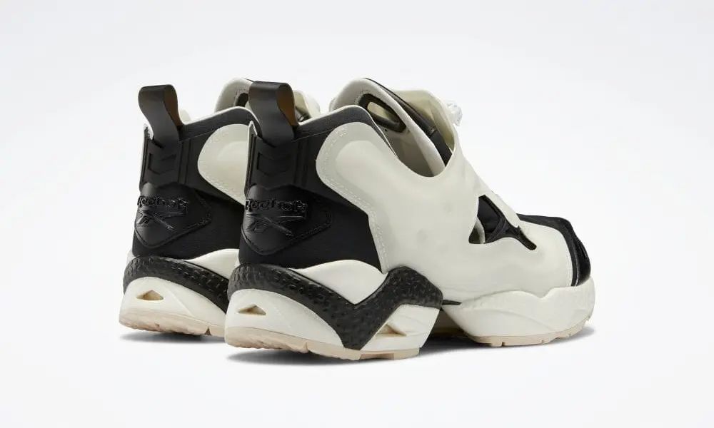 撞色超惹眼 这种规格的 Reebok 充气鞋不多见!还是高人气「熊猫」配色! 撞色超惹眼 这种规格的 Reebok 充气鞋不多见!还是高人气「熊猫」配色!