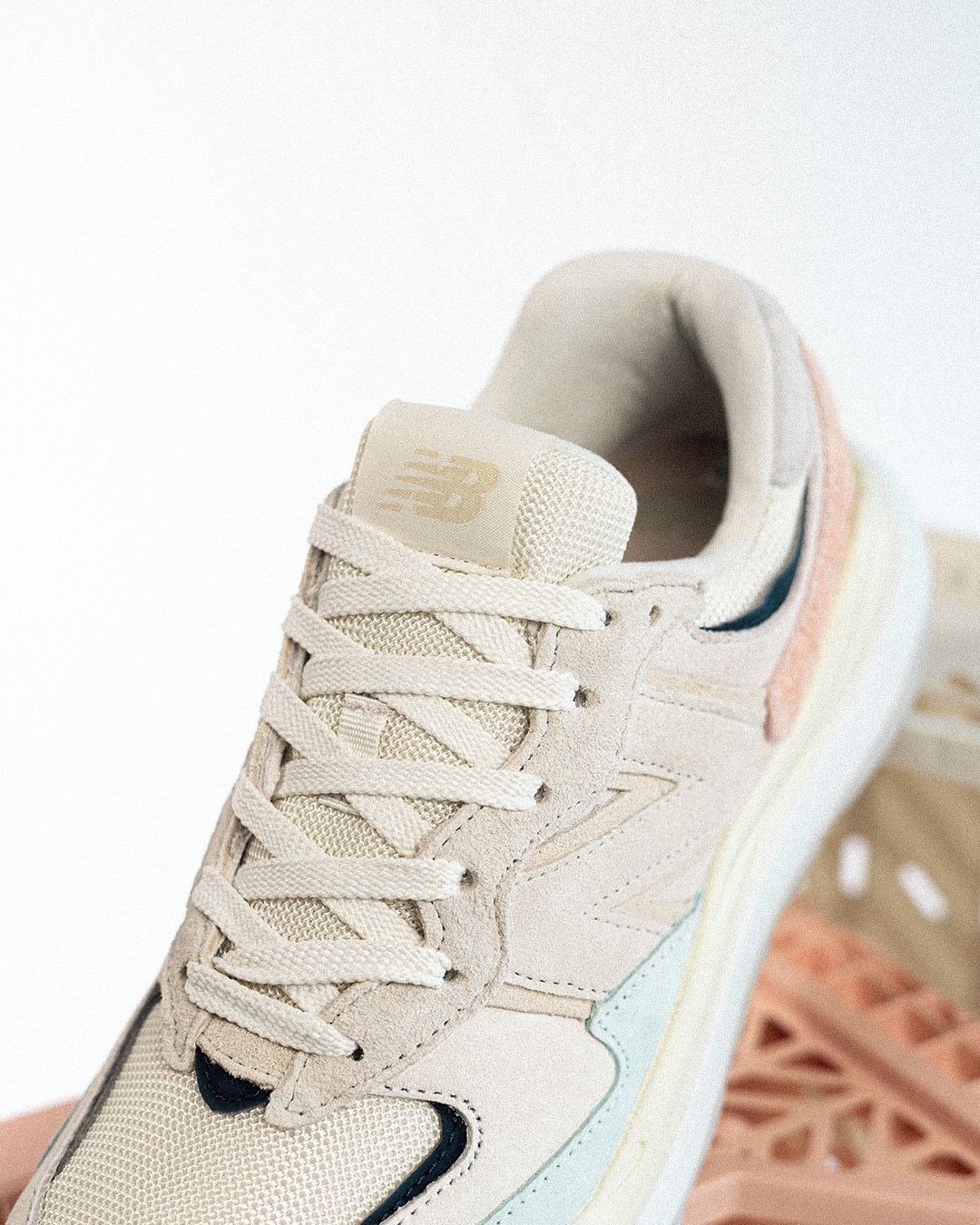 NB,New Balance 5740 奶油冰激凌配色!全新 NB 5740 美图太种草! NB,New Balance 5740 奶油冰激凌配色!全新 NB 5740 美图太种草!
