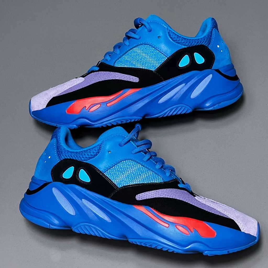 adidas,Yeezy Boost 700,Hi-Res 自古红蓝出 CP?!全新配色 Yeezy 700 实物曝光! adidas,Yeezy Boost 700,Hi-Res 自古红蓝出 CP?!全新配色 Yeezy 700 实物曝光!