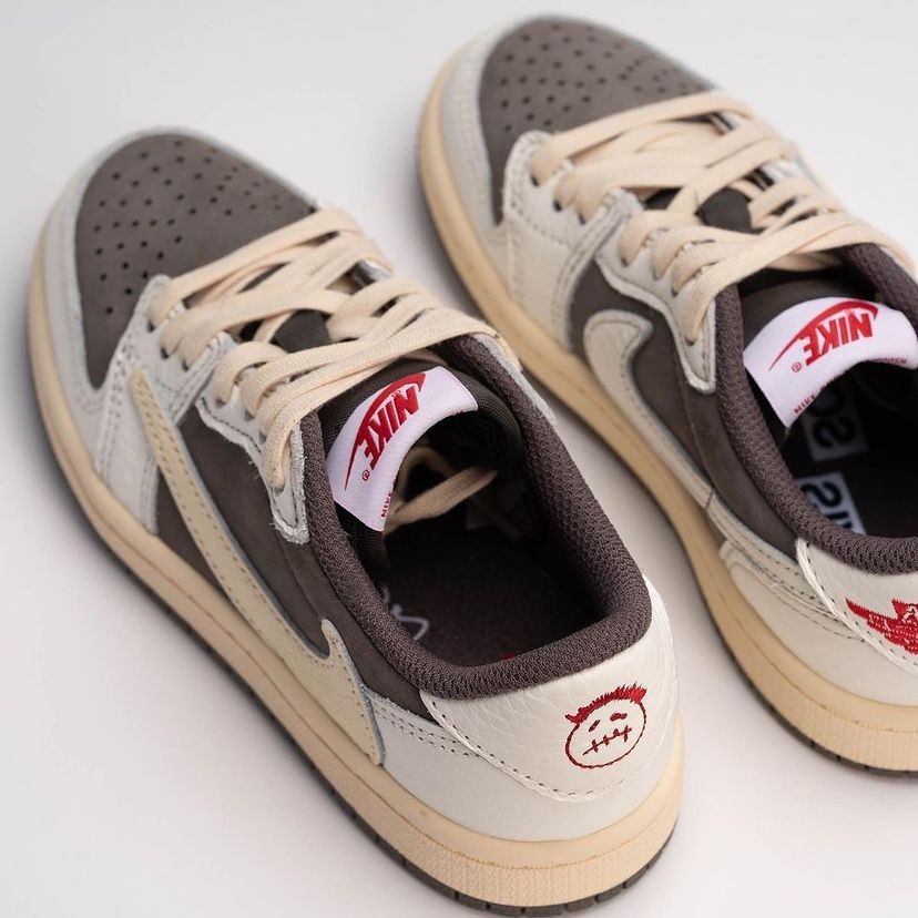 Air Jordan 1 Low,DM7866-162,Re 「年度鞋王」下月登场!倒钩 3.0 最新实物泄露! Air Jordan 1 Low,DM7866-162,Re 「年度鞋王」下月登场!倒钩 3.0 最新实物泄露!