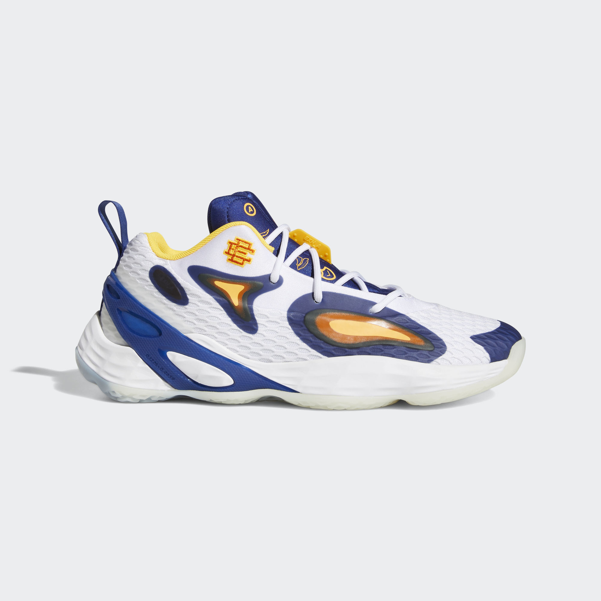 adidas,Exhibit B adidas 新战靴现身赛场!今年最特别的篮球鞋就是它了吧! adidas,Exhibit B adidas 新战靴现身赛场!今年最特别的篮球鞋就是它了吧!