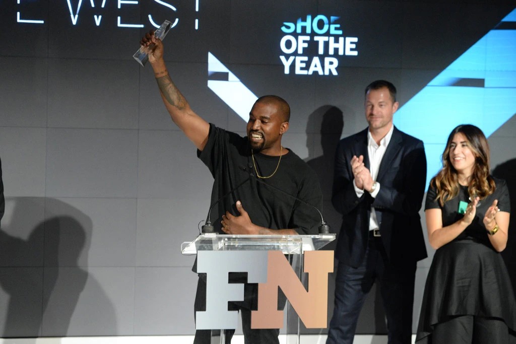 、,Yeezy,同场,较量,「,鞋圈,奥斯卡,」,简直, OW、Yeezy 同场较量!「鞋圈奥斯卡」简直神仙打架!有个中国品牌获奖了! 、,Yeezy,同场,较量,「,鞋圈,奥斯卡,」,简直, OW、Yeezy 同场较量!「鞋圈奥斯卡」简直神仙打架!有个中国品牌获奖了!