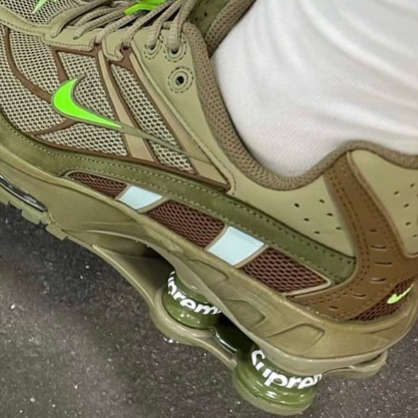 Nike,Supreme,Shox Ride 2 Supreme x Nike 又整新活!最新联名鞋上脚曝光! Nike,Supreme,Shox Ride 2 Supreme x Nike 又整新活!最新联名鞋上脚曝光!