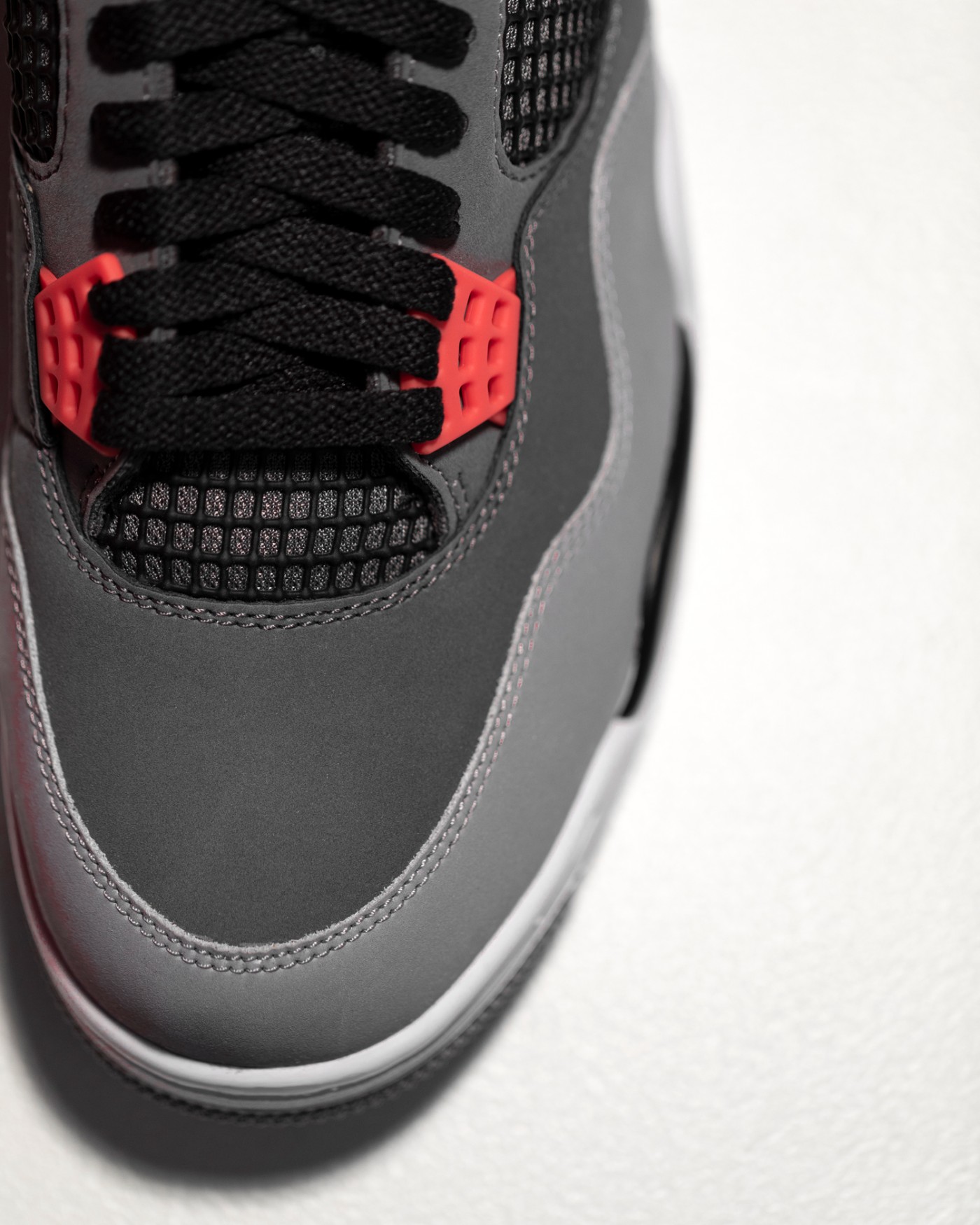 Air Jordan 4,AJ4,发售,DH6927-061 真没想到!这双梦寐以求的 AJ 竟然回归了!为它攒了足足 9 年的钱! Air Jordan 4,AJ4,发售,DH6927-061 真没想到!这双梦寐以求的 AJ 竟然回归了!为它攒了足足 9 年的钱!