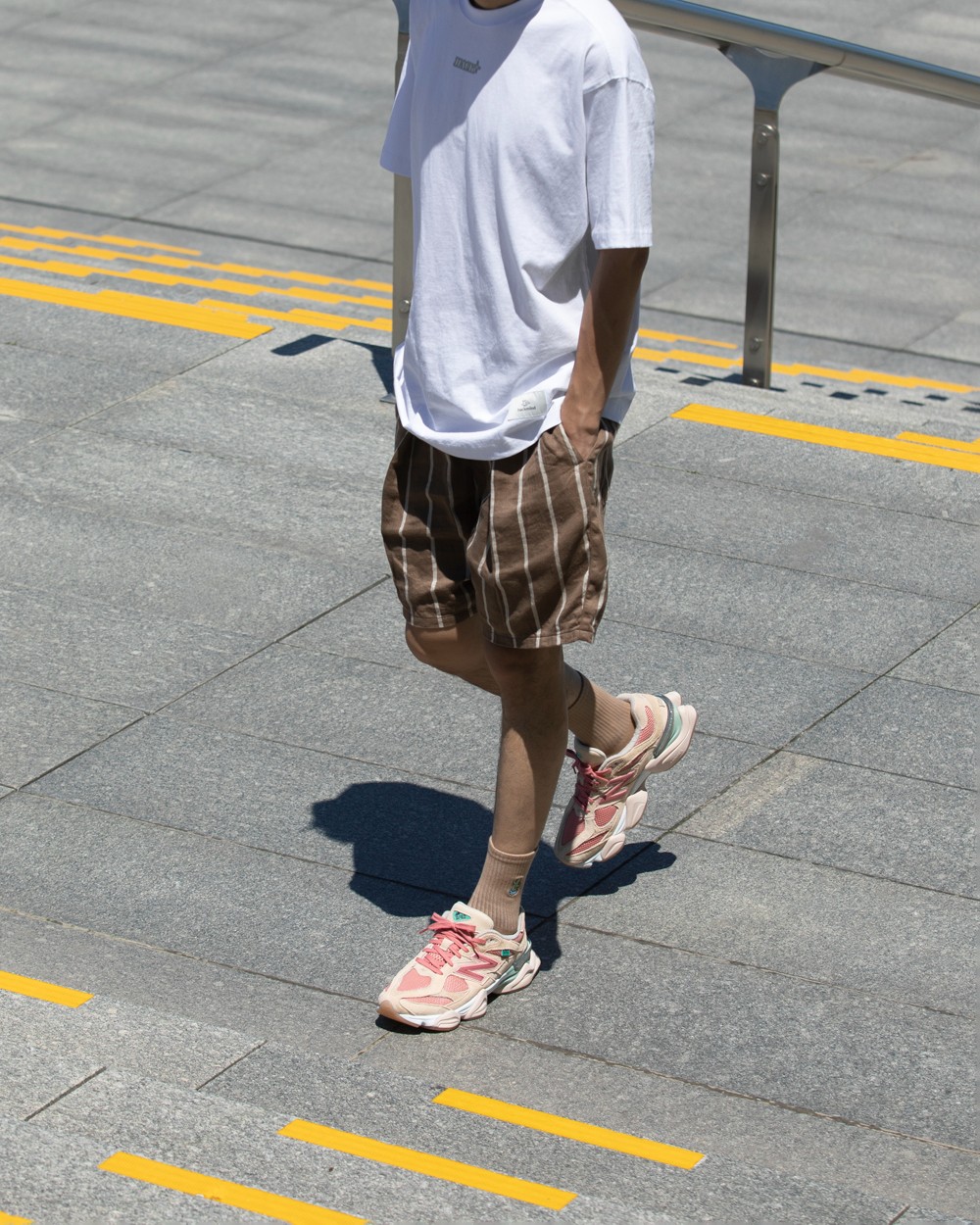 9060,JFG,New Balance,NB 国外市价起飞!国内明天开抢!又是一双「秒售罄」的联名新鞋! 9060,JFG,New Balance,NB 国外市价起飞!国内明天开抢!又是一双「秒售罄」的联名新鞋!