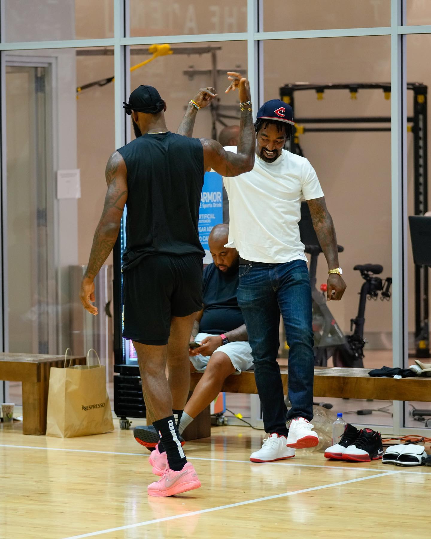 Nike,LeBron 20 詹姆斯上脚神秘战靴!难道这就是 LeBron 20?! Nike,LeBron 20 詹姆斯上脚神秘战靴!难道这就是 LeBron 20?!
