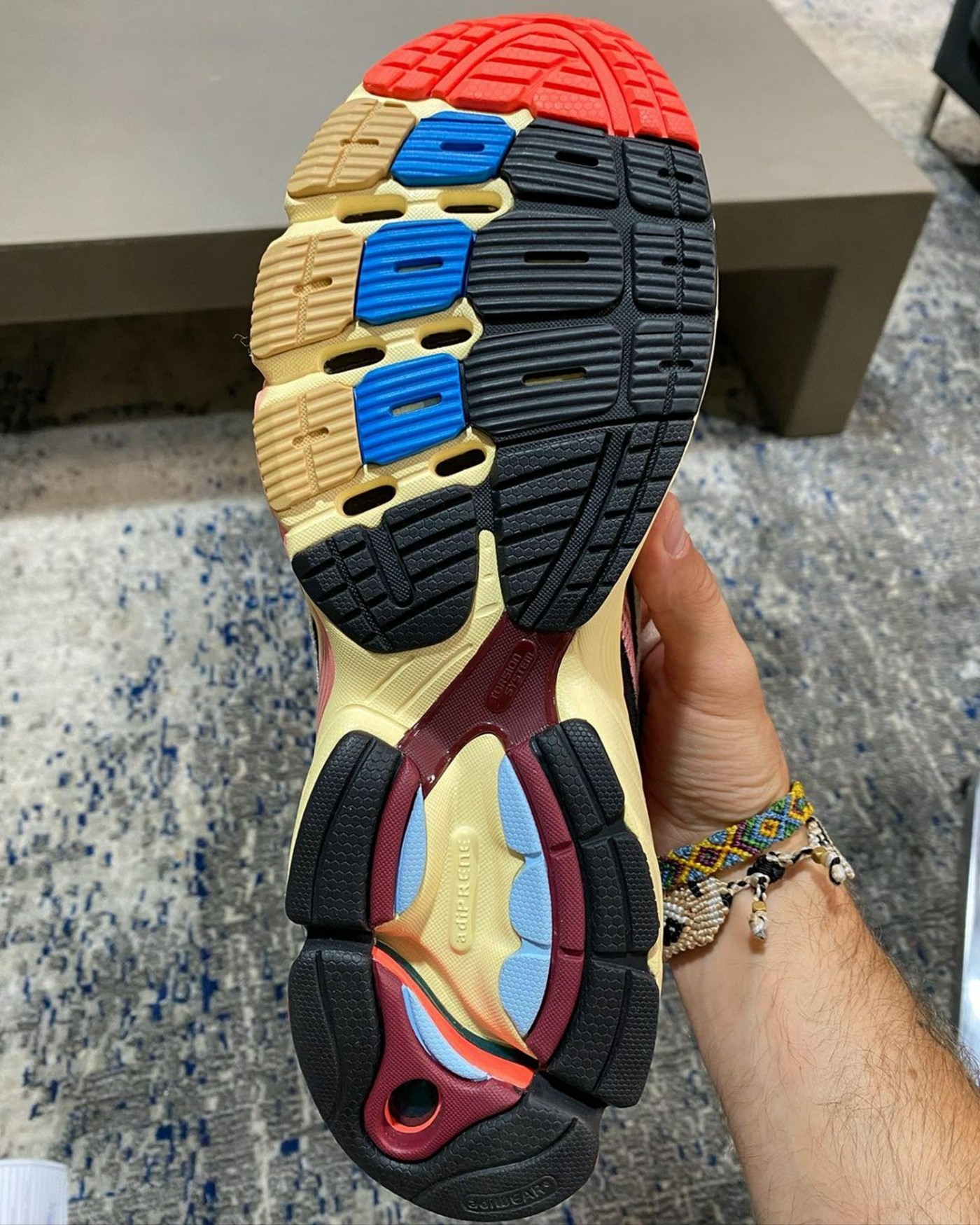 Sean Wotherspoon,adidas Origin 「灯芯绒大帝」亲晒新鞋!竟然还是联名款式! Sean Wotherspoon,adidas Origin 「灯芯绒大帝」亲晒新鞋!竟然还是联名款式!