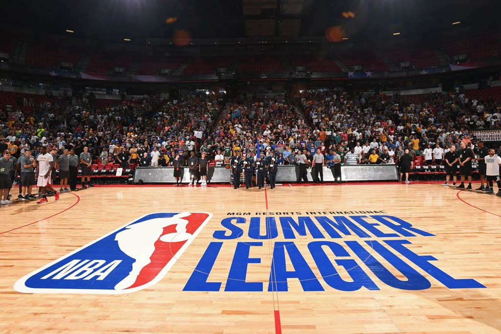 NBA,张镇麟,曾凡博,郭昊文,Nike,李宁 NBA「中国德比」要来了!看看他们都穿了什么鞋! NBA,张镇麟,曾凡博,郭昊文,Nike,李宁 NBA「中国德比」要来了!看看他们都穿了什么鞋!