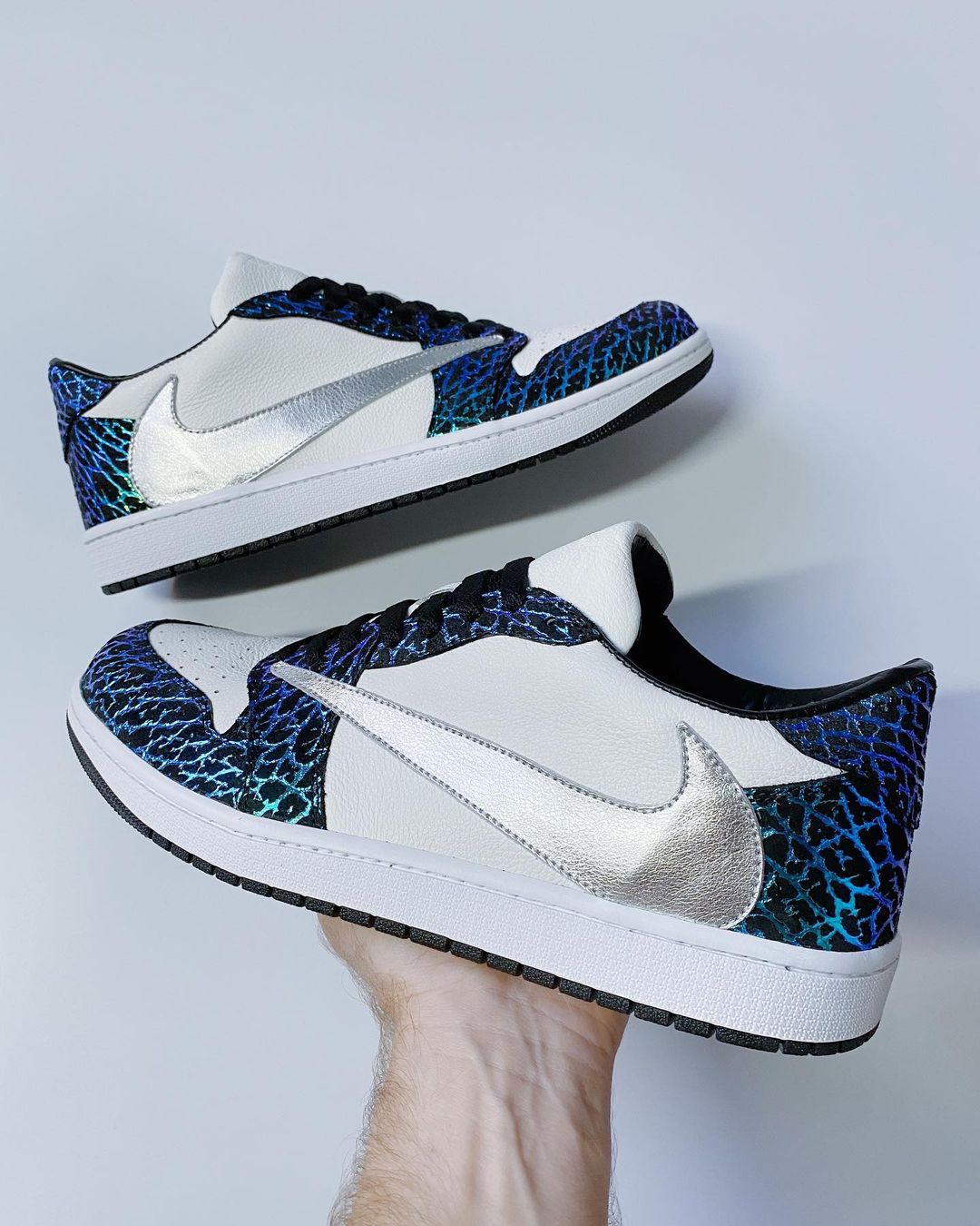 johnnyskicks,Air Jordan 1 Low, 「倒钩」AJ1 新配色太帅了!还用上了爆裂纹设计! johnnyskicks,Air Jordan 1 Low, 「倒钩」AJ1 新配色太帅了!还用上了爆裂纹设计!