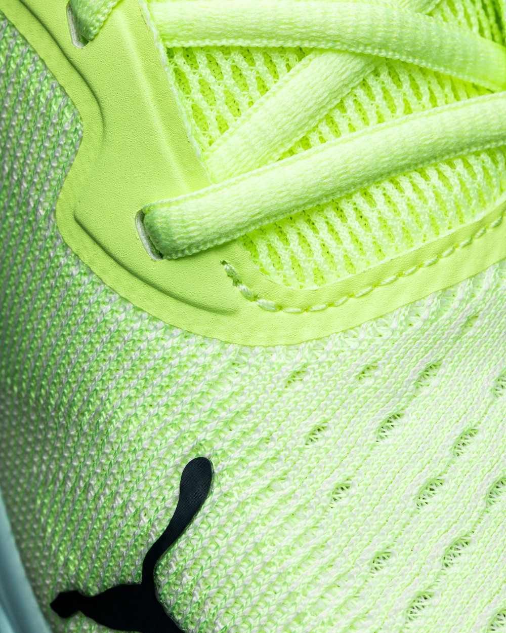 彪速 2,Velocity Nitro 2,PUMA 「黑科技跑鞋」全面升级!新配色更骚气了!入手链接曝光! 彪速 2,Velocity Nitro 2,PUMA 「黑科技跑鞋」全面升级!新配色更骚气了!入手链接曝光!