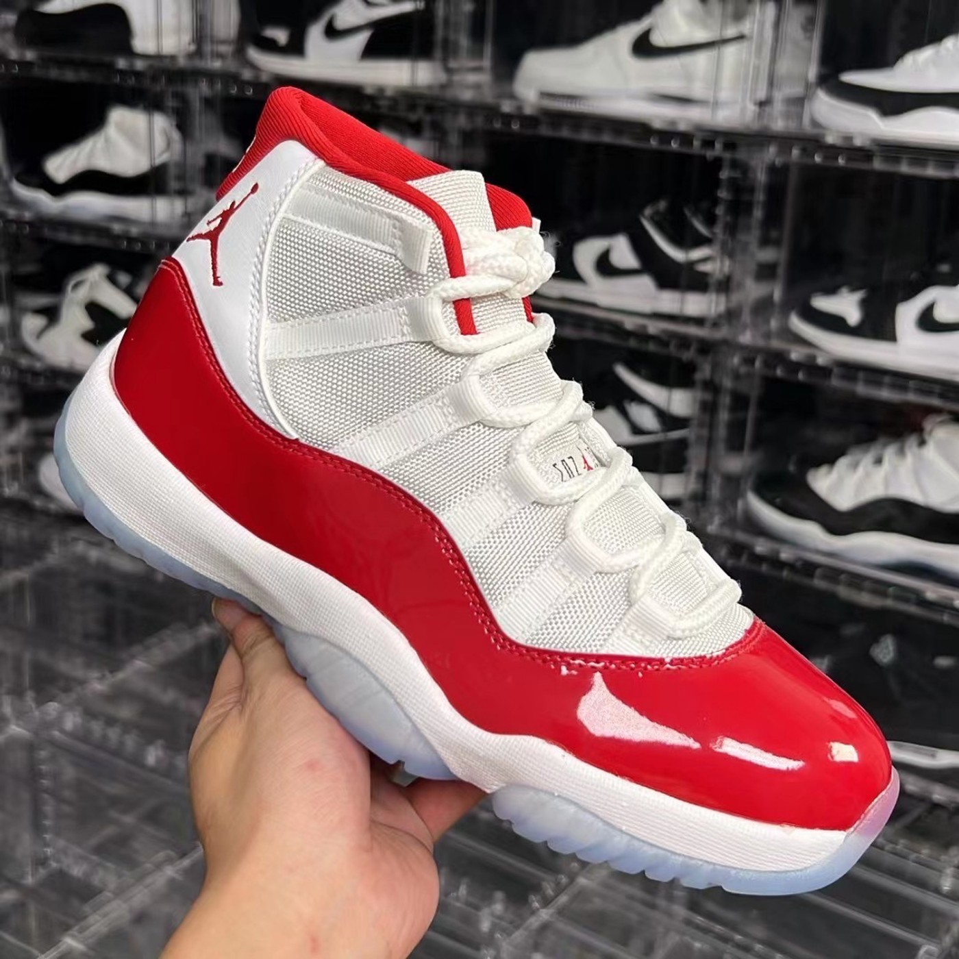 Air Jordan,Air Jordan 11,Cherr 年底的压轴大戏!「樱桃」AJ11 最新实物图曝光! Air Jordan,Air Jordan 11,Cherr 年底的压轴大戏!「樱桃」AJ11 最新实物图曝光!