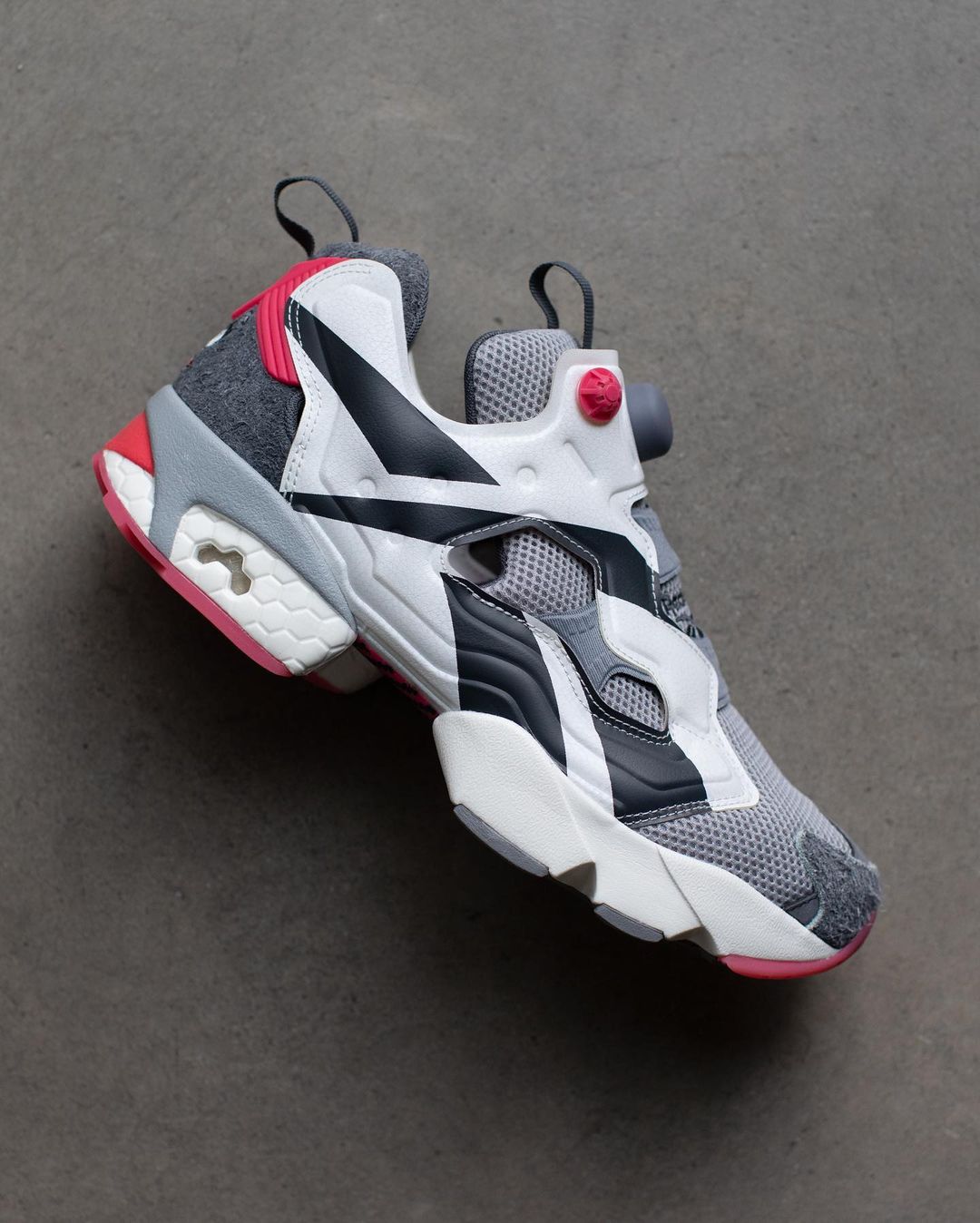 STAPLE,REEBOK,DEAL,Instapump F 抢破头的「鸽子」新联名曝光!终于对这双经典鞋型下手了! STAPLE,REEBOK,DEAL,Instapump F 抢破头的「鸽子」新联名曝光!终于对这双经典鞋型下手了!