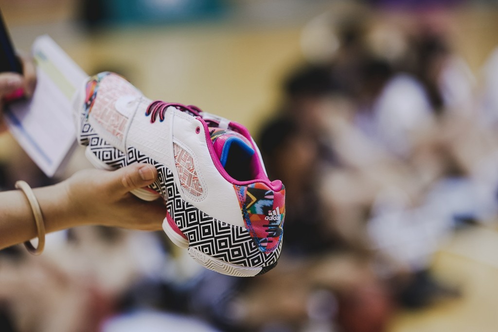 adidas,Agent Gil Restomod,阿里纳斯 当年限量 750 双!「阿里纳斯」超稀有配色复刻回归! adidas,Agent Gil Restomod,阿里纳斯 当年限量 750 双!「阿里纳斯」超稀有配色复刻回归!