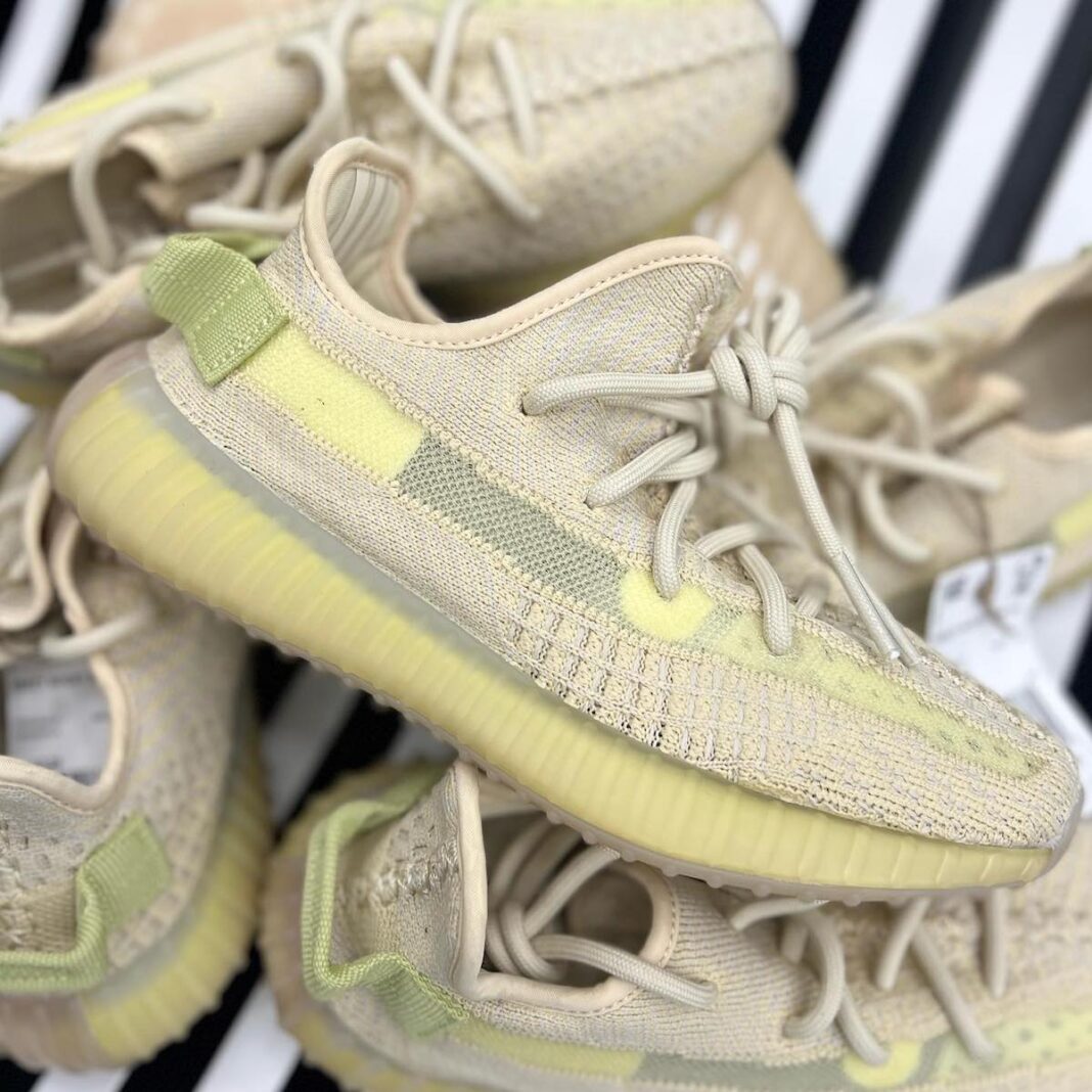 adidas,Yeezy Boost 350 V2,Flax 「亚限」350 下月补货!还有全新「油漆条」即将发售! adidas,Yeezy Boost 350 V2,Flax 「亚限」350 下月补货!还有全新「油漆条」即将发售!