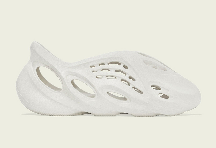adidas,Yeezy,From Runner,Sand, 市价¥2000+!「纯白」Yeezy 洞洞鞋 APP 上架补货! adidas,Yeezy,From Runner,Sand, 市价¥2000+!「纯白」Yeezy 洞洞鞋 APP 上架补货!