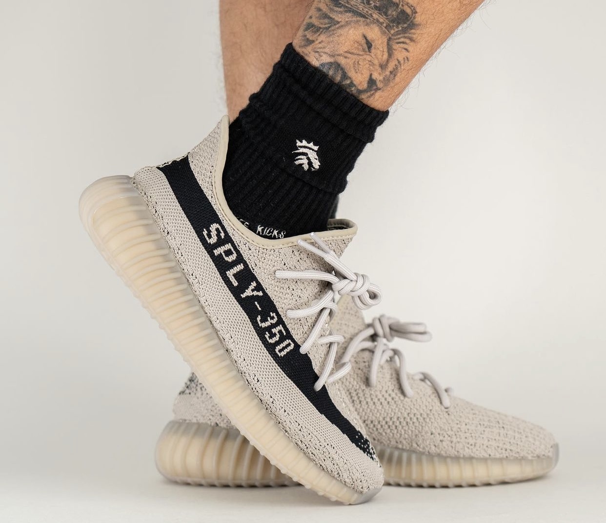 Yeezy 350 V2,adidas,发售,adiFOM, 「芝麻油漆条」开启登记!都在等的新洞洞鞋也要发了! Yeezy 350 V2,adidas,发售,adiFOM, 「芝麻油漆条」开启登记!都在等的新洞洞鞋也要发了!