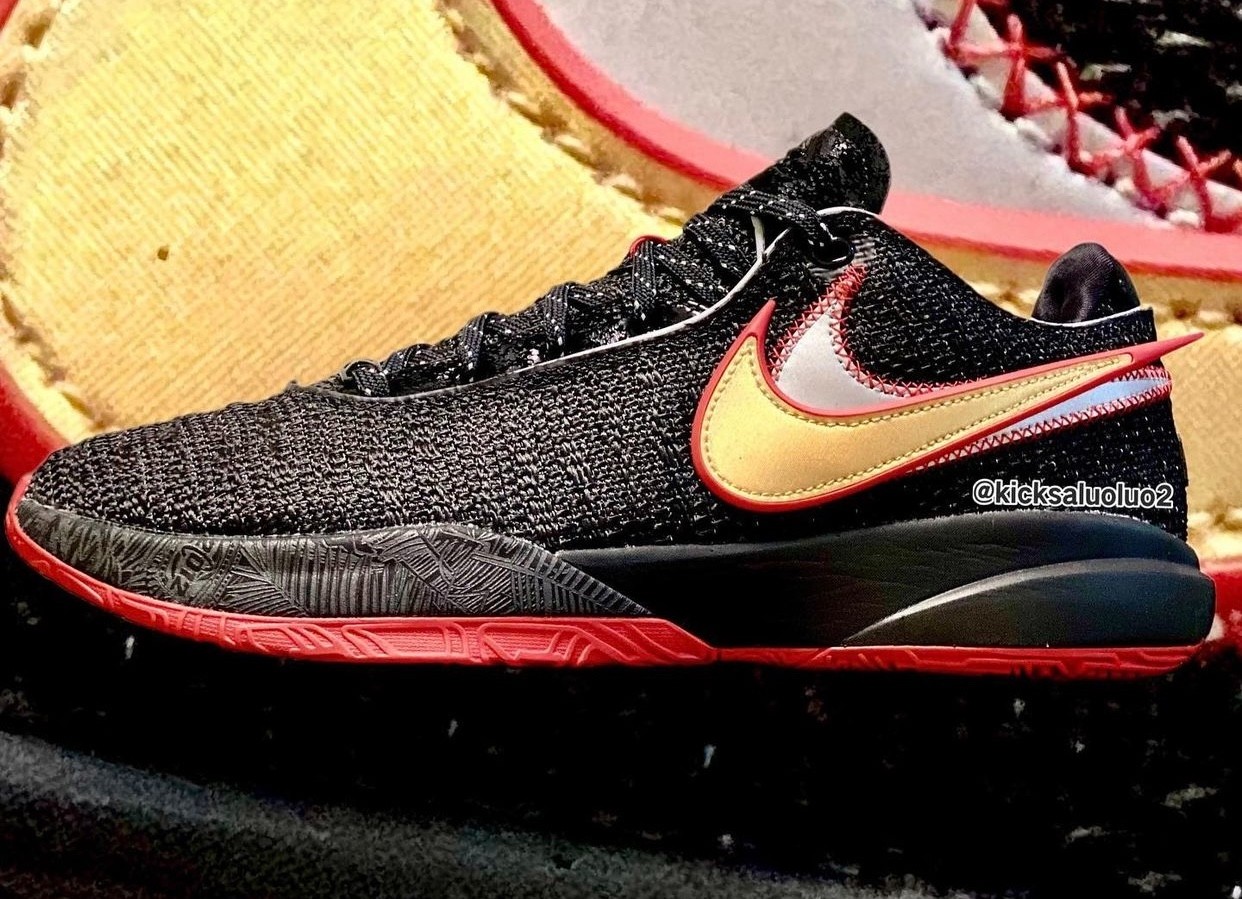 Nike,LeBron 20,发售,DJ5423-001 致敬詹姆斯生涯首冠!黑红 LeBron 20 完整实物曝光! Nike,LeBron 20,发售,DJ5423-001 致敬詹姆斯生涯首冠!黑红 LeBron 20 完整实物曝光!