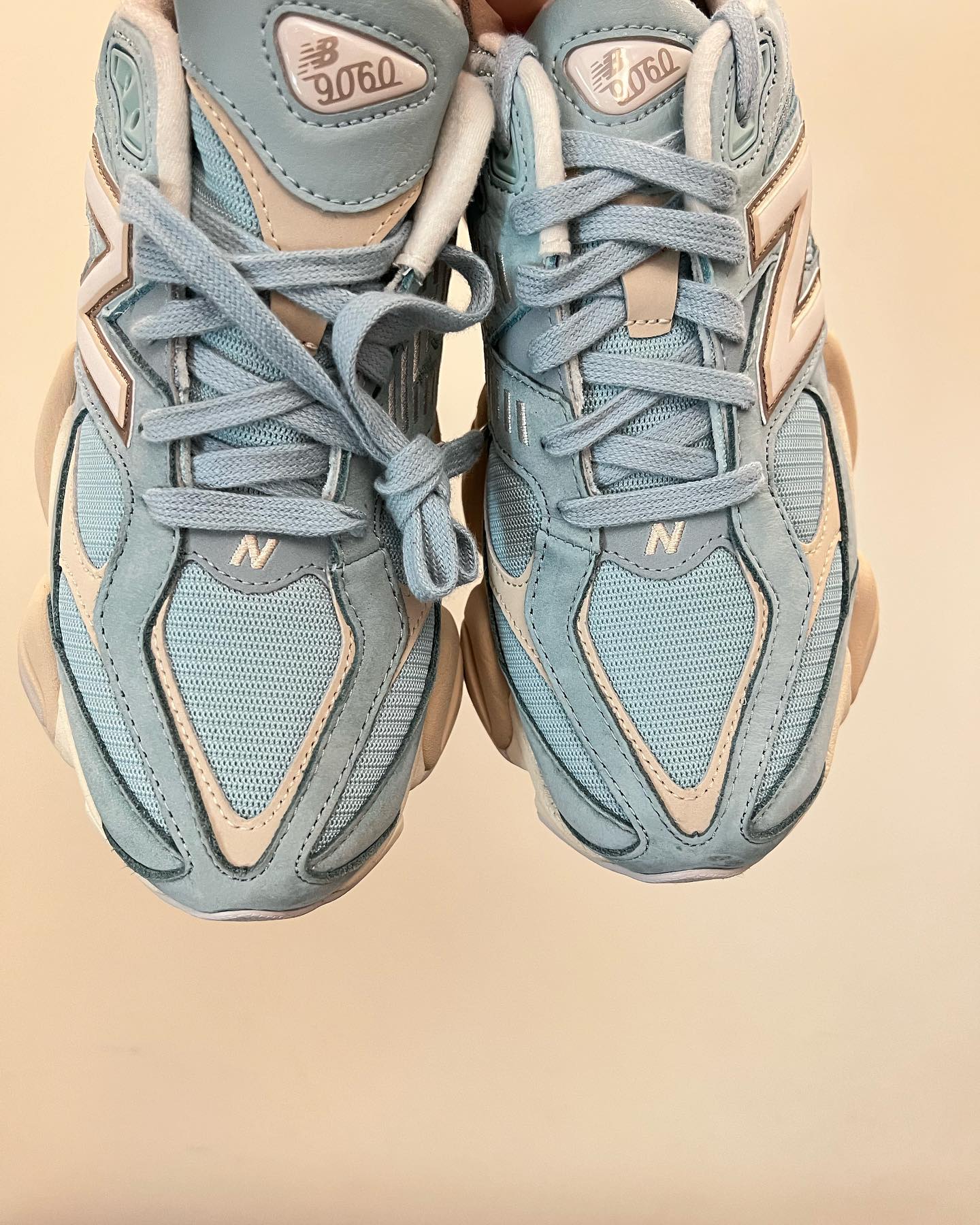 New Balance,9060 「远峰蓝」和「大胆撞色」你怎么选!全新 New Balance 9060 实物图曝光! New Balance,9060 「远峰蓝」和「大胆撞色」你怎么选!全新 New Balance 9060 实物图曝光!