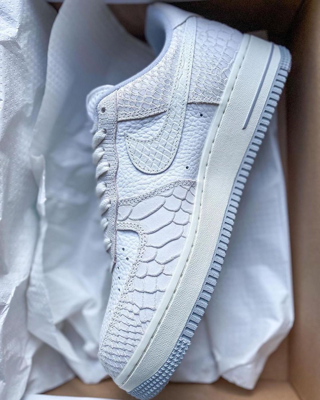 Air Force 1,Nike 经典中的经典!全新「白蛇」AF1 要来了! Air Force 1,Nike 经典中的经典!全新「白蛇」AF1 要来了!