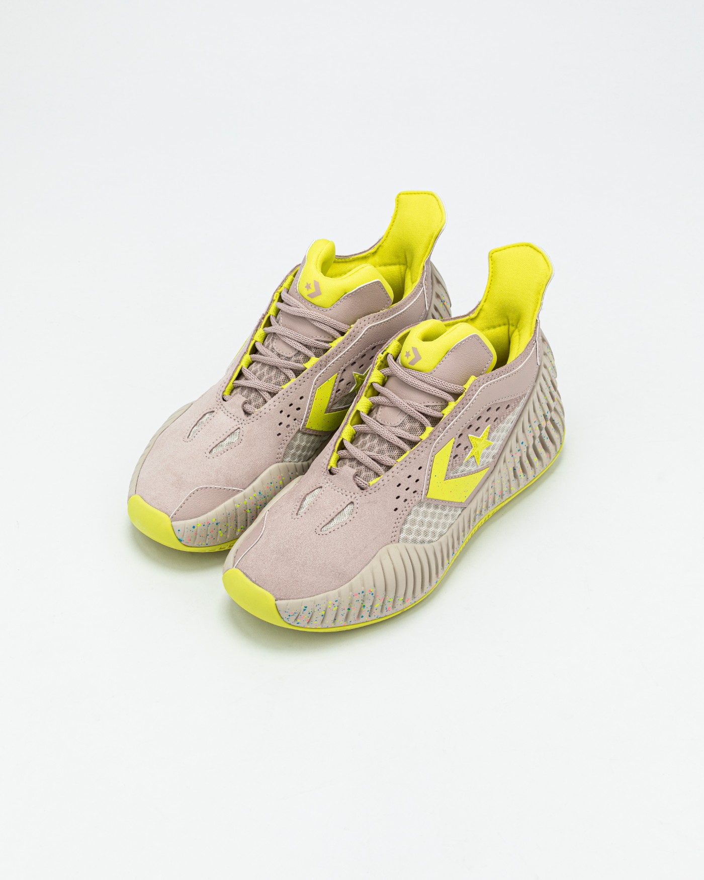 Converse 全新 Converse 篮球鞋现已发售!CX 科技脚感到底如何? Converse 全新 Converse 篮球鞋现已发售!CX 科技脚感到底如何?