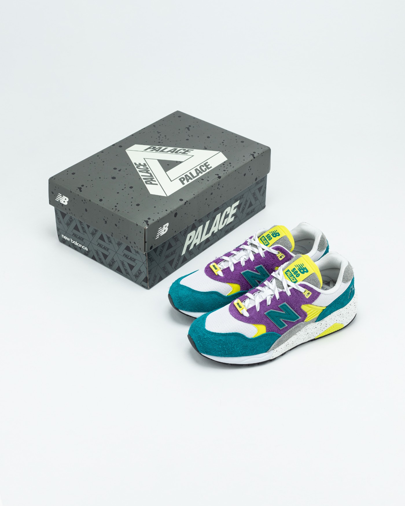 580,New Balance,Palace 鞋子带兜全家喝粥!开箱 Palace「最新联名鞋」! 580,New Balance,Palace 鞋子带兜全家喝粥!开箱 Palace「最新联名鞋」!