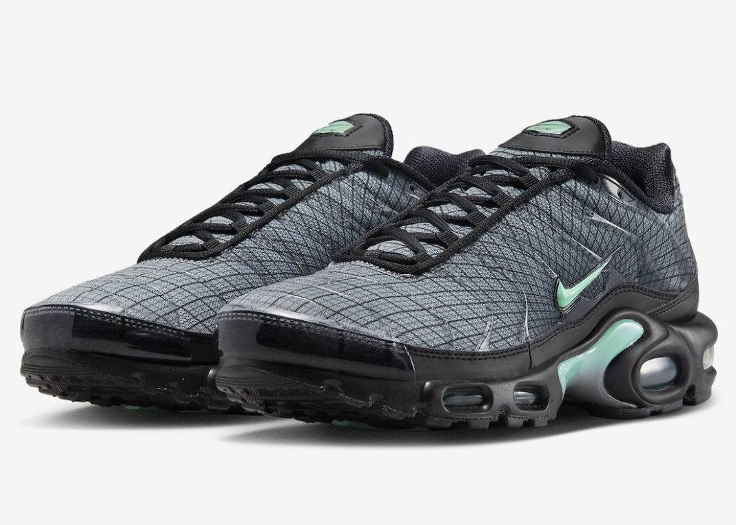 Nike,Air Max Plus,FB3351-001 人见人爱的 Tiffany 主题!新配色 Air Max Plus 官图来了! Nike,Air Max Plus,FB3351-001 人见人爱的 Tiffany 主题!新配色 Air Max Plus 官图来了!