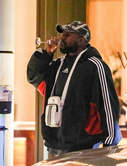 侃爷,重启,Yeezy,疑似,新品,曝光,超低价,出售, 侃爷重启 Yeezy 计划曝光!超低价出售「自穿原味」巴黎世家! 侃爷,重启,Yeezy,疑似,新品,曝光,超低价,出售, 侃爷重启 Yeezy 计划曝光!超低价出售「自穿原味」巴黎世家!