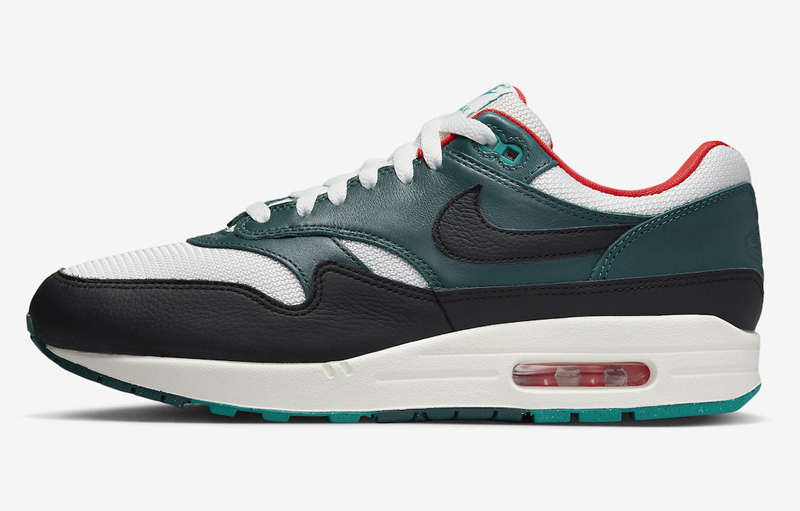 LeBron,Nike,Air Max 1,Liverpoo 詹姆斯联名 Air Max 1 官图曝光!设计灵感居然是... LeBron,Nike,Air Max 1,Liverpoo 詹姆斯联名 Air Max 1 官图曝光!设计灵感居然是...