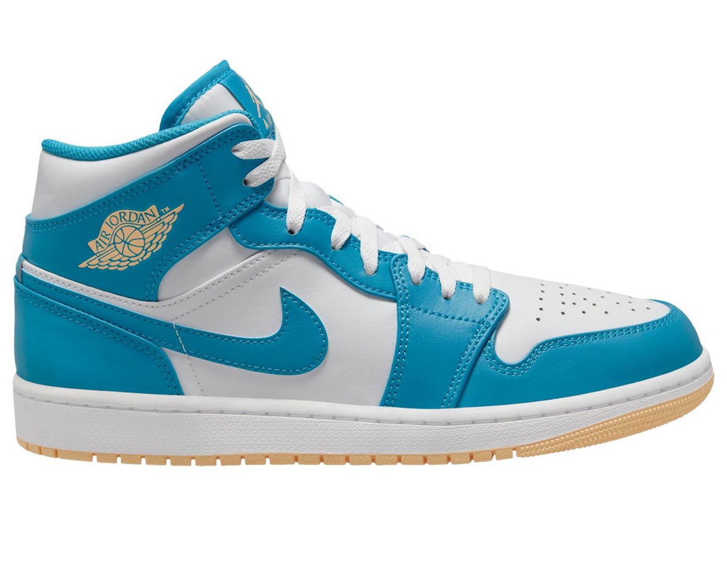 Air Jordan 1 Mid,DQ8426-400 「生胶北卡」AJ1 实物曝光!网友:这味儿对了! Air Jordan 1 Mid,DQ8426-400 「生胶北卡」AJ1 实物曝光!网友:这味儿对了!