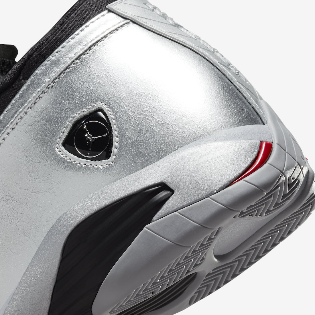 DH4121-060,AJ14,Air Jordan 14 DH4121-060 未来感十足!金属银配色登陆 AJ14 Low! DH4121-060,AJ14,Air Jordan 14 DH4121-060 未来感十足!金属银配色登陆 AJ14 Low!