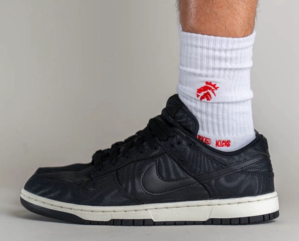 Nike,Dunk Low,Black Canvas,DV7 五彩斑斓的黑!新配色 Dunk Low 你打几分? Nike,Dunk Low,Black Canvas,DV7 五彩斑斓的黑!新配色 Dunk Low 你打几分?
