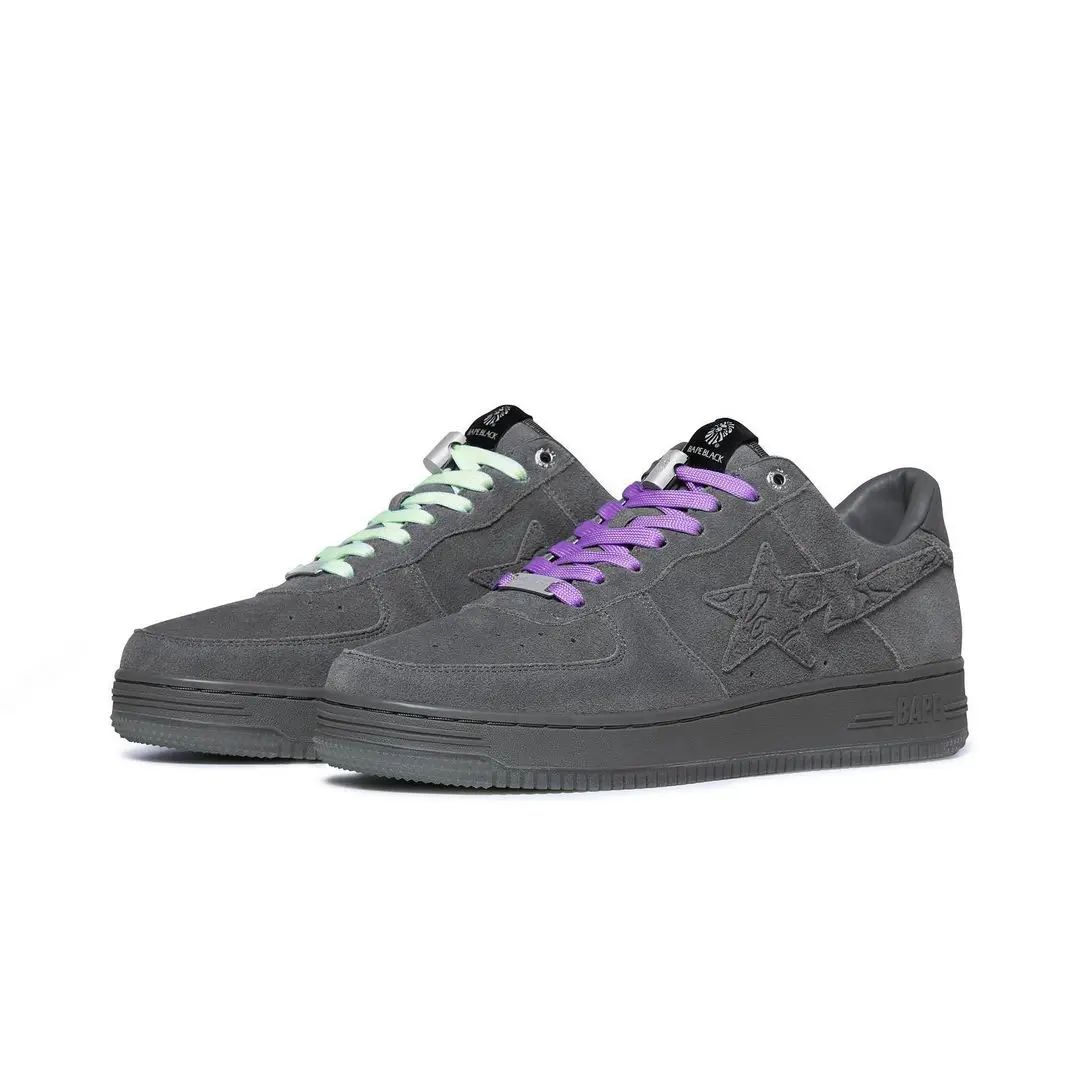 BLACK,BAPE STA™ 天价 KAWS 平替!这双「灰麂皮」 光看质感就想要! BLACK,BAPE STA™ 天价 KAWS 平替!这双「灰麂皮」 光看质感就想要!