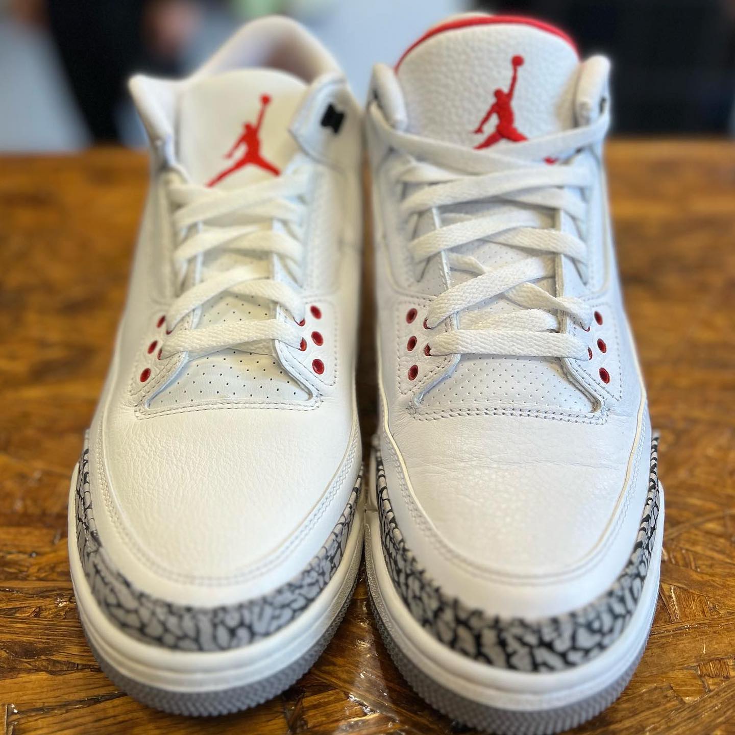 白水泥,Air Jordan 3,AJ3,White Cem 新旧「白水泥」AJ3 实物对比!除了氧化效果,还有... 白水泥,Air Jordan 3,AJ3,White Cem 新旧「白水泥」AJ3 实物对比!除了氧化效果,还有...