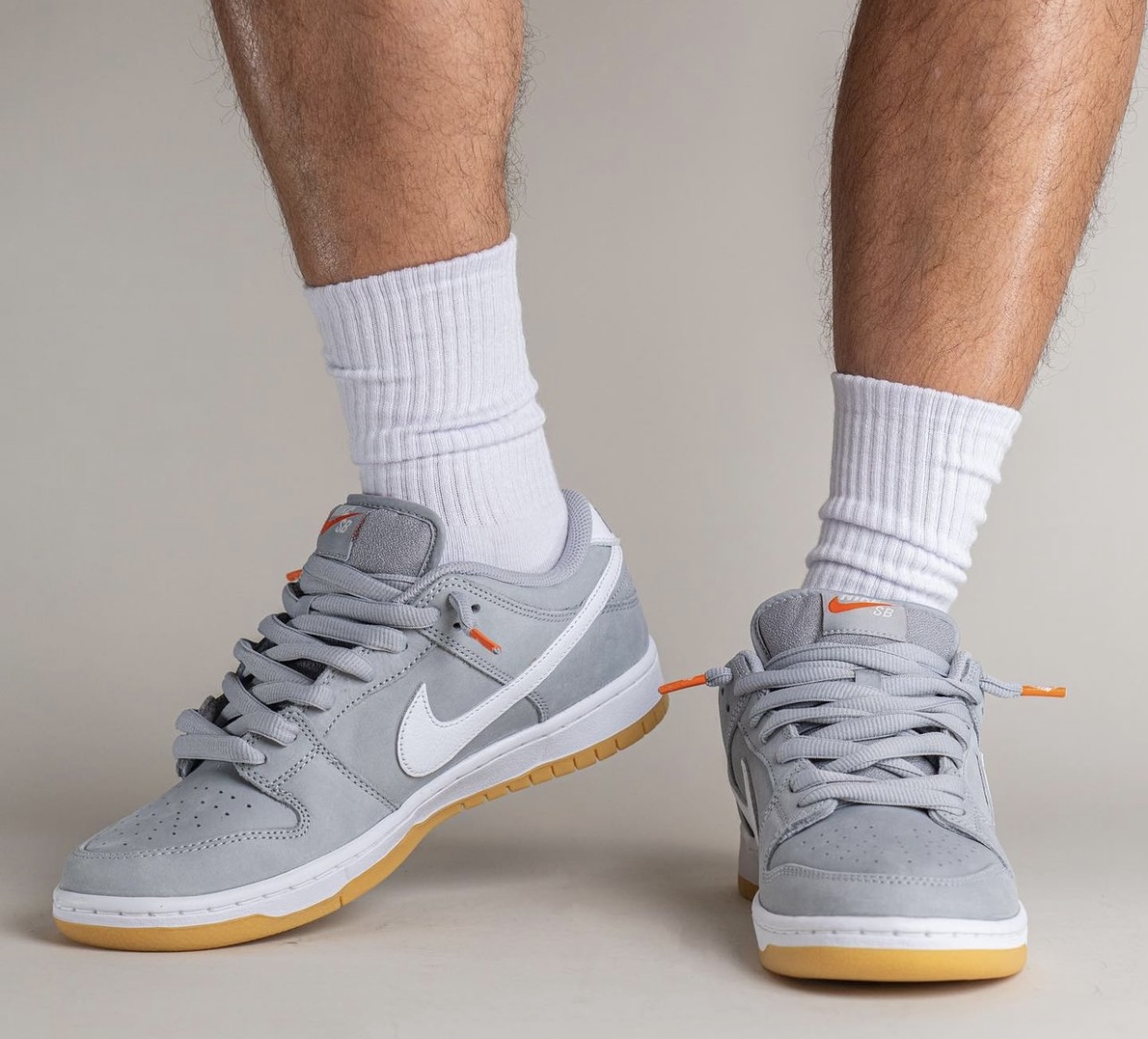 Nike,SB Dunk Low,Grey Gum,DV54 「灰生胶」Nike SB Dunk Low 上脚图来了!今年就发售! Nike,SB Dunk Low,Grey Gum,DV54 「灰生胶」Nike SB Dunk Low 上脚图来了!今年就发售!