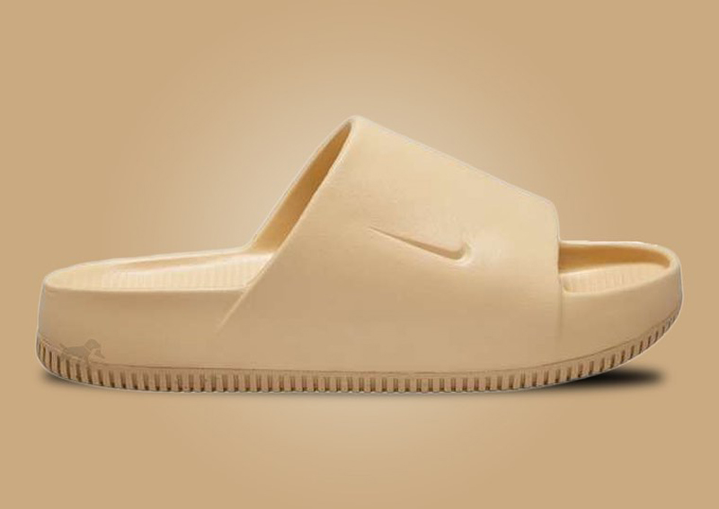Nike,Calm Slide Nike 新拖鞋实物曝光!网友:撞脸 Yeezy! Nike,Calm Slide Nike 新拖鞋实物曝光!网友:撞脸 Yeezy!