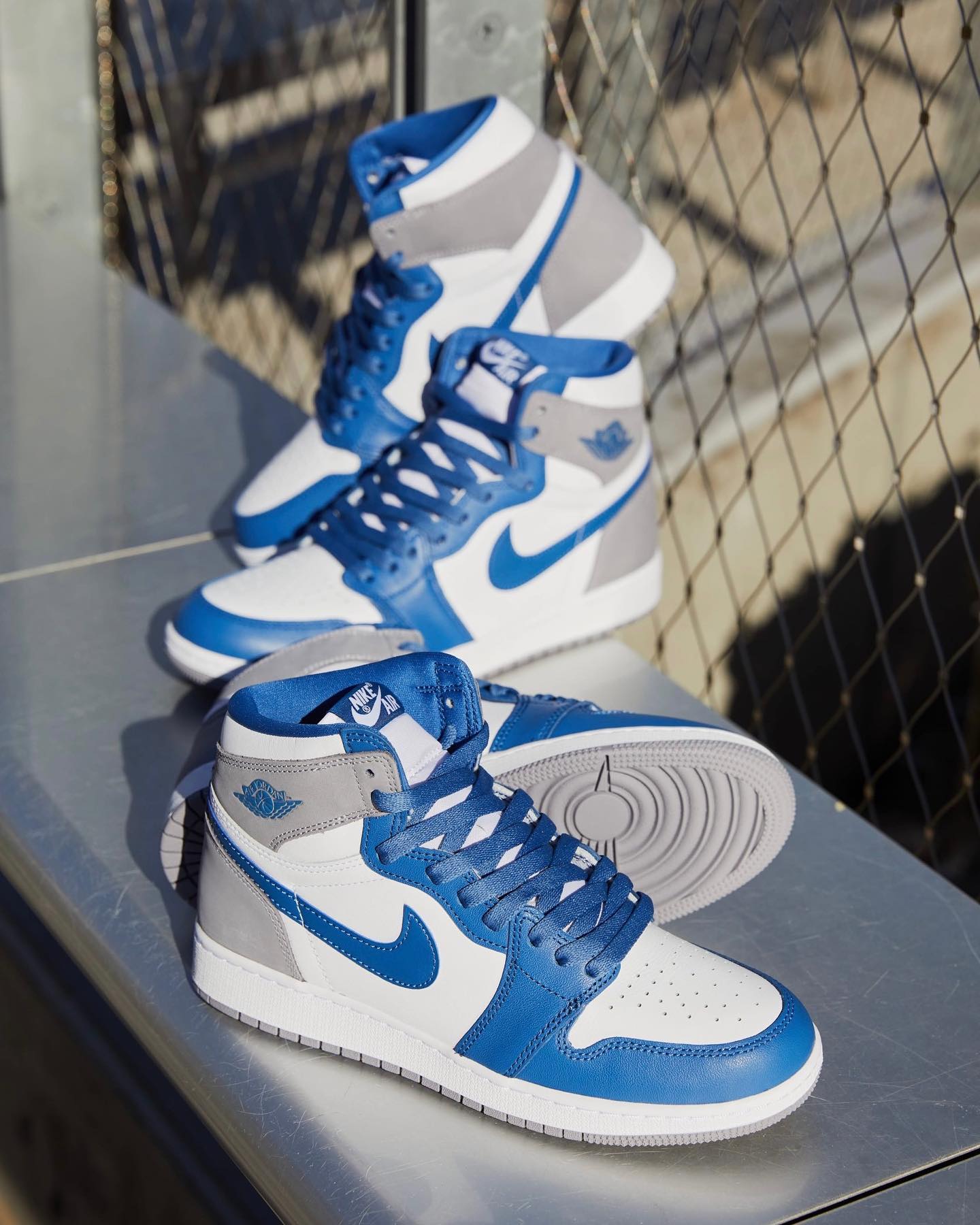 Air Jordan 1 High OG,True Blue 最新 35 周年纪念 AJ1 实物图来了!网友:越看越帅! Air Jordan 1 High OG,True Blue 最新 35 周年纪念 AJ1 实物图来了!网友:越看越帅!