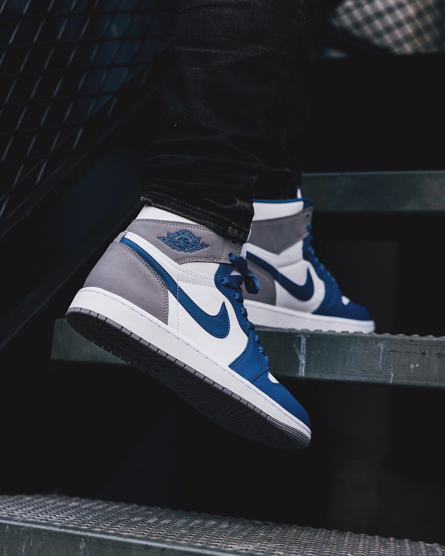 Air Jordan 1 High OG,True Blue 最新 AJ1 上脚图来了!网友:价格不贵感觉能入了! Air Jordan 1 High OG,True Blue 最新 AJ1 上脚图来了!网友:价格不贵感觉能入了!