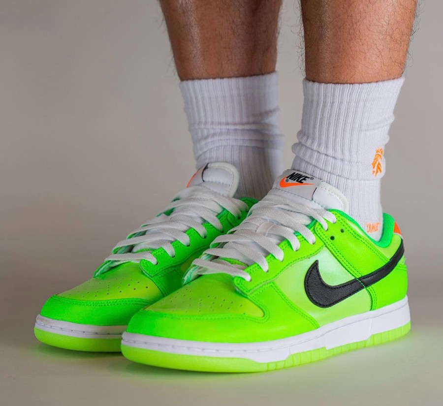 Nike,Dunk Low,Glow in the Dark 「绿光」Dunk Low 最新上脚图曝光!网友:「绿到心发慌」! Nike,Dunk Low,Glow in the Dark 「绿光」Dunk Low 最新上脚图曝光!网友:「绿到心发慌」!