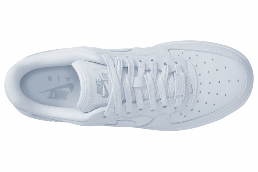 Nike Nike,Air Force 1 Low,Prem 诱人果冻底!这双「纯白」AF1 质感真不错! Nike Nike,Air Force 1 Low,Prem 诱人果冻底!这双「纯白」AF1 质感真不错!