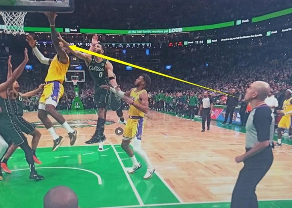 NBA,詹姆斯,德罗赞,东契奇,库里,UA,Nike,Air 穿 OW x Dunk 也能实战?这次不是塔克,而是… NBA,詹姆斯,德罗赞,东契奇,库里,UA,Nike,Air 穿 OW x Dunk 也能实战?这次不是塔克,而是…